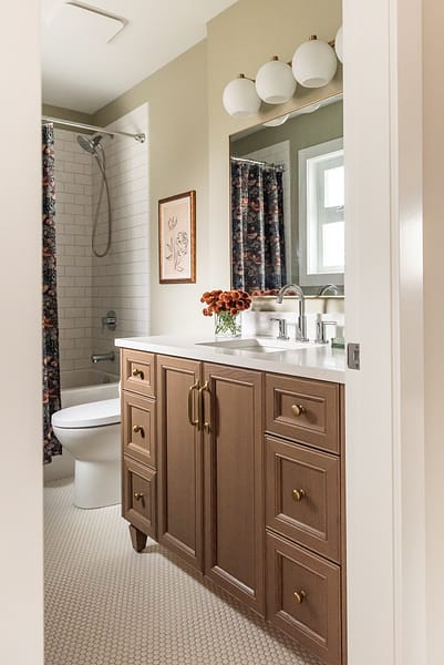 transitional kids bathroom, pops of colour, wood vanity