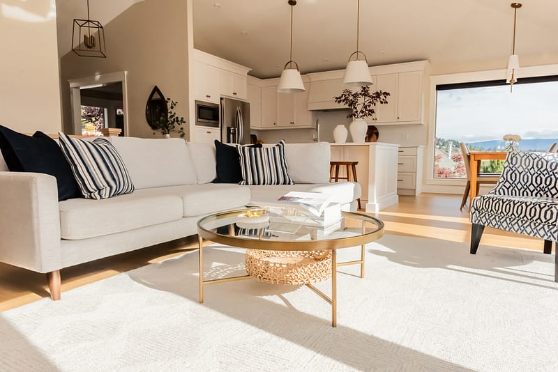 Open concept space with a mountain view