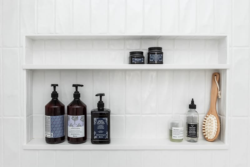 vertical textured subway tile shower, shower niche